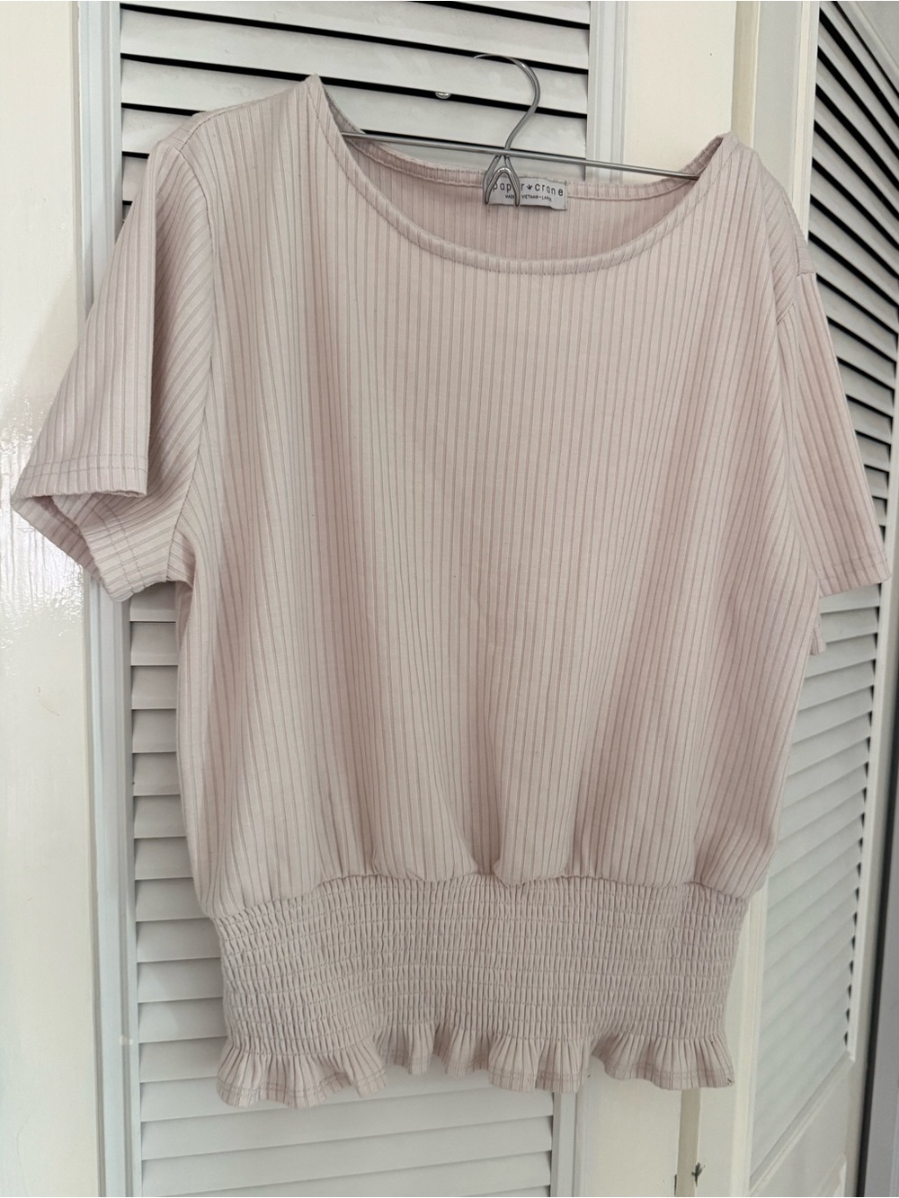 Paper Crane Light Blush Ribbed Short Sleeve Top